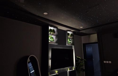 Lahore Apartamento | Universe Apartment 1bedroom By StayLux Suits