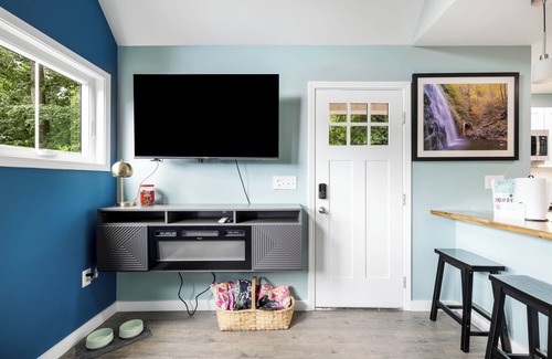 Skyland Casa | Unleash the Adventure with hot tub. Pet-Friendly!