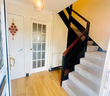Aylesbury Casa | Unnati stay