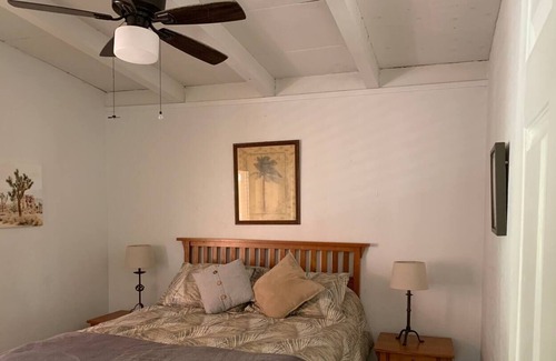 Twentynine Palms Casa | Unobstructed MOUNTAIN VIEWS, 3 minutes to Joshua Tree NP.