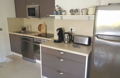 Gambetta Apartamento | Unoverlooked apartment - garden view