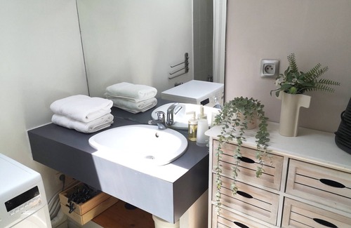 Gambetta Apartamento | Unoverlooked apartment - garden view