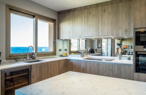 Saint-Jean-Cap-Ferrat Apartamento | UNPARALLELED PANORAMIC VIEWS OF COASTAL BLISS IN VILLEFRANCHE AND CAP-FERRET
