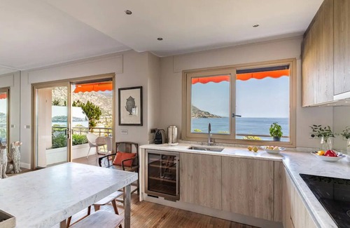 Saint-Jean-Cap-Ferrat Apartamento | UNPARALLELED PANORAMIC VIEWS OF COASTAL BLISS IN VILLEFRANCHE AND CAP-FERRET