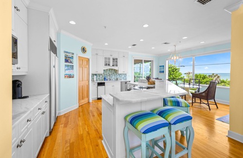 Captiva Casa | Unparalleled Gulf-to-Bay Living - Luxury Beachfront Retreat-Captiva Island