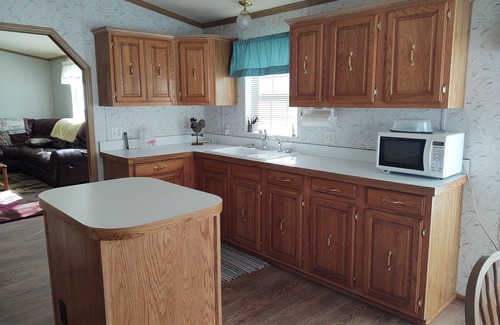 Comins Casa | Unplugged Relaxation in Northern Michigan