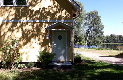 Skanes Fagerhult Apartamento | Unterkunft am See