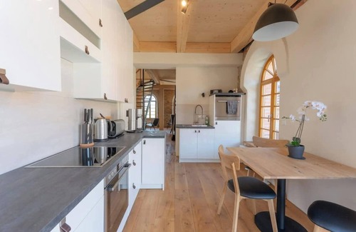 Buhlau Apartamento | Unterkunft mit Kamin, Whirlpool und Sauna