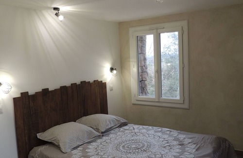 Besse-sur-Issole Otro | Unusual cottage: La Bergerie des Restanques! For nature lovers!