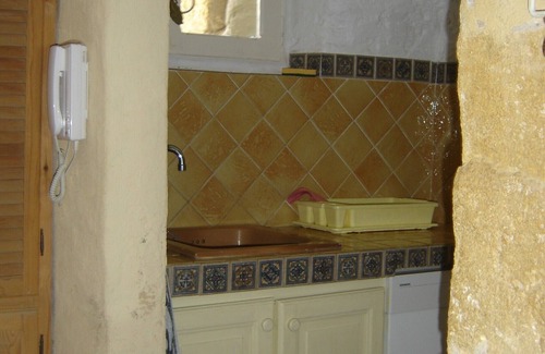 Saint-Chamas Casa | casa tranquila inusual vista excepcional del estanque, estacionamiento privado, clasificado 3 *