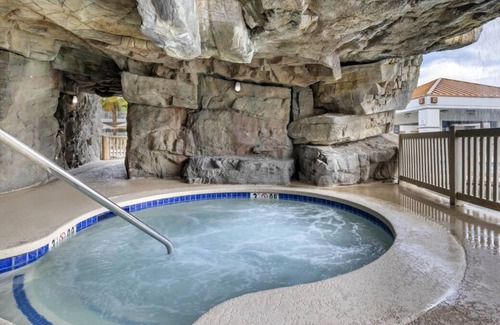 Canyon Corridor Complejo | Unwind and Explore | Your Palm Springs Retreat! 2 Outdoor Swimming Pools + Spa
