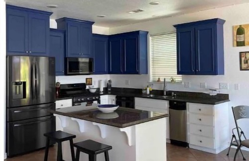 Red Bluff Casa | Unwind and relax at our country cozy getaway home