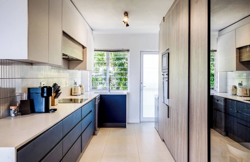 Bantry Bay Apartamento | Unwind at Contemporary Alanda Apartment
