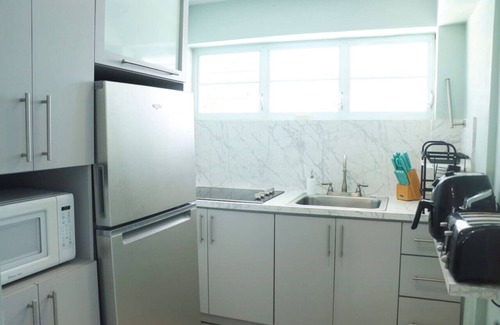 El Combate Apartamento | Family-Friendly Stay,Pool, 2 Mins to Combate Beach