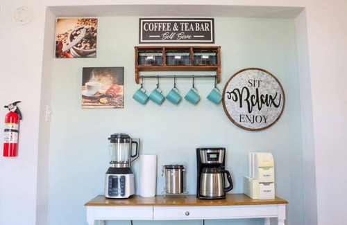 El Combate Apartamento | Family-Friendly Stay,Pool, 2 Mins to Combate Beach