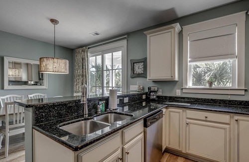 Windy Hill Villa | Unwind in Style: Luxury 2 Bdrm Townhome Sleeps 8