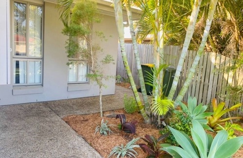 Bargara Condominio | Unwind in Style: Your Perfect Holiday Retreat in Bargara,