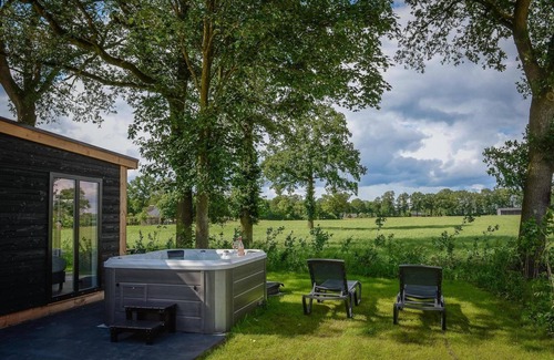 Municipality of Rijssen-Holten Casa | Unwind in your own sauna and jacuzzi!