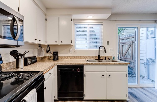 College Hill Apartamento | Condo ( # 1) - Retreat near UO, Autzen Stadium, Amazon Park