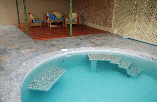 Dominical Apartamento | Up Close Ocean View W / Pool-Beach 600 pies de distancia-2nd Flr Estudio
