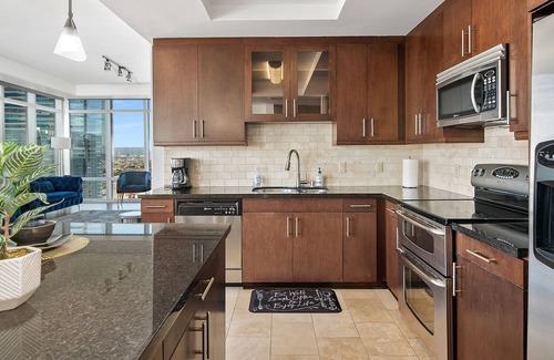 Commerce Apartamento | Up scale Home downtown LA with Staplescenter views