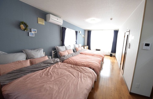 Nishi Apartamento | Up to 8 guests, comfy room in Miyanosawa