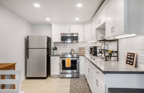 Santa Maria Casa | Updated 3 Bd Home | Pet Friendly | Backyard Oasis