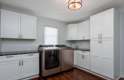 Owatonna Casa | Updated 3 Bedroom House with Patio and Dog Run