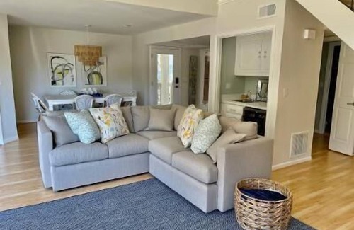 Spinnaker Beachhouses Casa | Updated, 3BR End Unit Spinnaker w/ Beach Boardwalk Access Across Street! Amenity Cards!