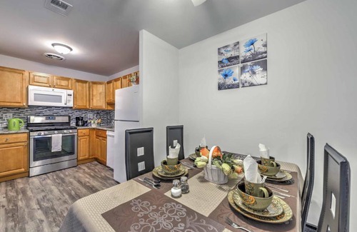Northeast Philadelphia Apartamento | Updated Apartment - 14 Mi to Philly City Center!