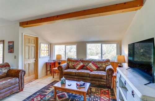 Lewiston Casa | Updated Cabin in Lewiston Historical District!