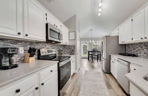 Coppell Casa | Clean, Updated, Comfortable, and Quiet Space!
