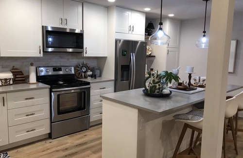 Myers Park Condominio | Updated condo in walkable Myers Park