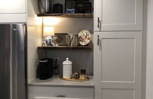 Myers Park Condominio | Updated condo in walkable Myers Park