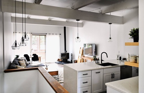 Mammoth Lakes Casa | Updated Family Friendly Sierra Mountain Retreat