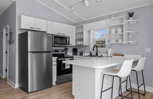 Atlantic Beach Cabaña | Updated FULL Duplex - Perfect Large Fam Vacay Spot