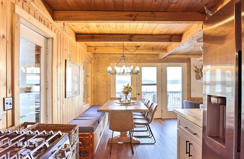 Glen Arbor Cabaña | Updated Glen Arbor Cottage on Lake: Dock & Mooring