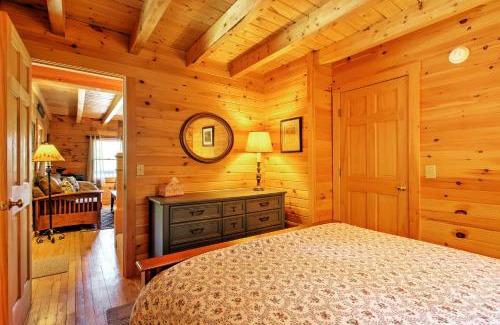 Conway Casa | Updated Log Cabin Near Story Land and Dianas Baths!
