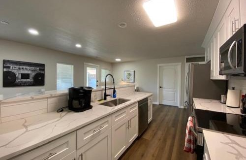 Moran Prairie Casa | Updated Rancher near shopping & restaurants