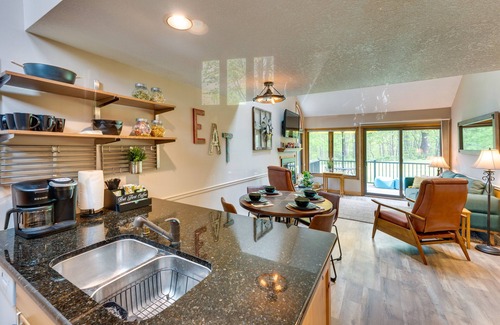 The Galena Territory Casa | Updated Retreat w/ Golf Course & Wildlife Views!