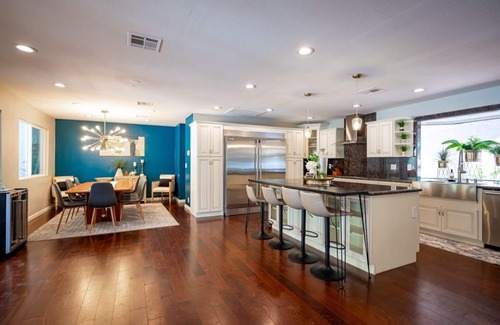 Rainbow Park Casa | Updated, very private, very large, luxurious oasis