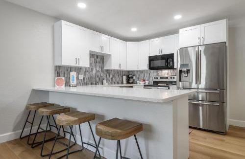 Apollo Beach Casa | Updated Waterfront Condo in Apollo Beach 1572