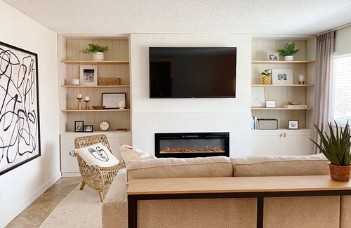 The Mesa Condominio | Updated with Private Patio! 3 mins to Downtown Palm Springs