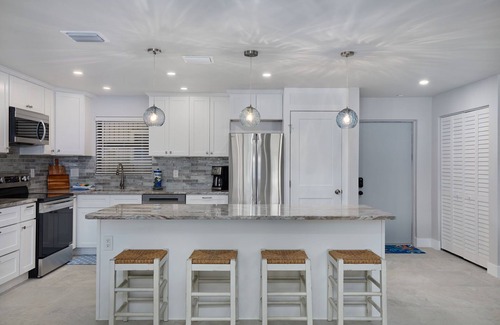 Sanibel Condominio | Upgraded Ground Floor Residence at Blind Pass