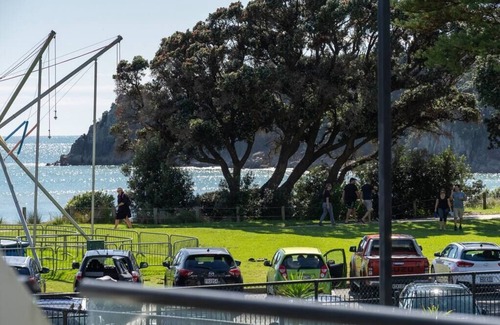 Mount Maunganui Apartamento | Upmarket on Main Beach