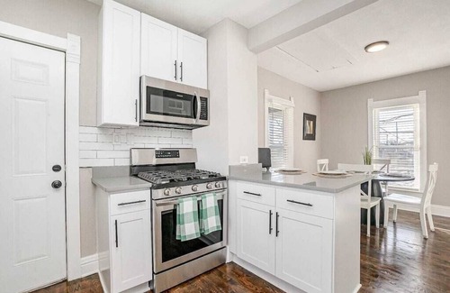 Michigan City Apartamento | Upper Dunes Getaway of Michigan City - Brand New!