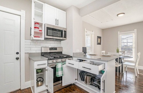 Michigan City Apartamento | Upper Dunes Getaway of Michigan City - Brand New!