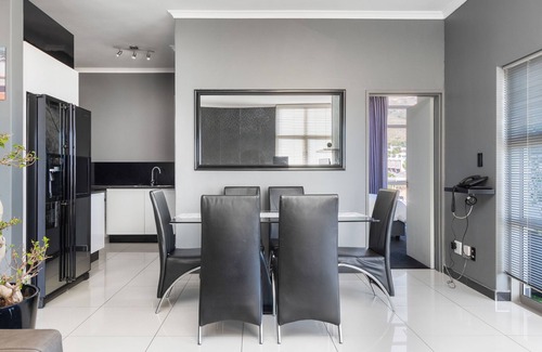 Salt River Apartamento | Upper East Side 407 - Two Bedroom Apartment, Sleeps 4