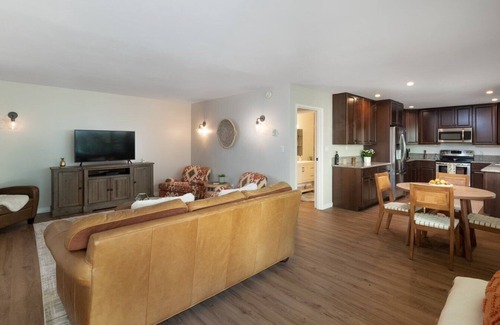Upper East Condominio | Upper Eastside Walkabout