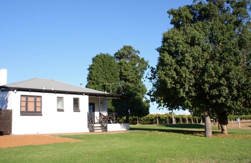Baskerville Cabaña | Upper Reach Spa Cottage